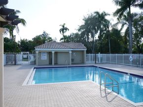 1447 NW 159th Ln, Pembroke Pines FL 33028