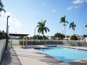 1447 NW 159th Ln, Pembroke Pines FL 33028