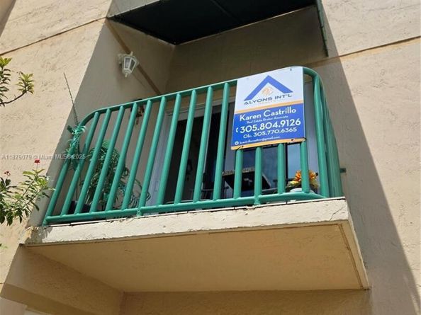 12095 SW 18th Ter 267, Miami FL 33175