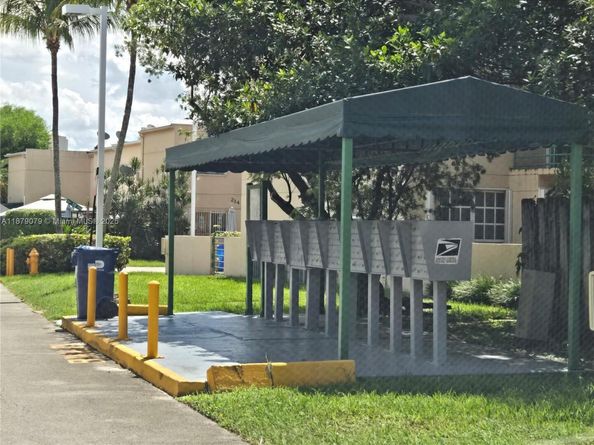 12095 SW 18th Ter 267, Miami FL 33175