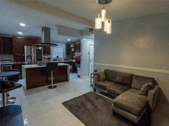 3630 SW 37th St, West Park FL 33023