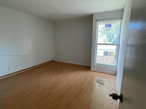8237 NW 8th Ct 4, Plantation FL 33324