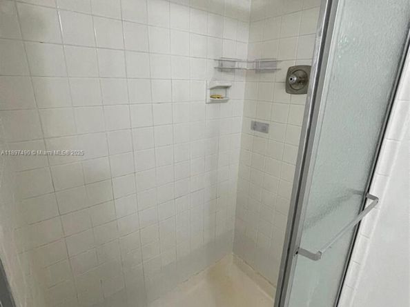 8237 NW 8th Ct 4, Plantation FL 33324
