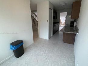 8237 NW 8th Ct 4, Plantation FL 33324