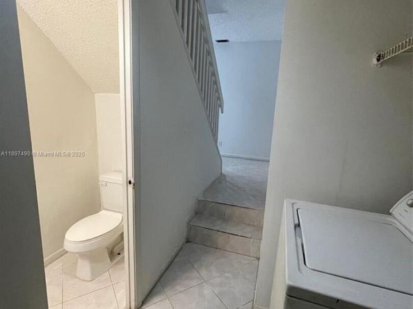 8237 NW 8th Ct 4, Plantation FL 33324