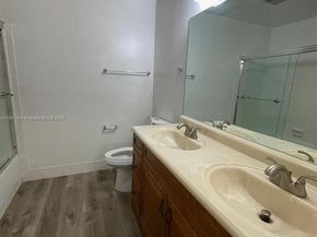 8237 NW 8th Ct 4, Plantation FL 33324