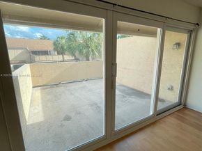 8237 NW 8th Ct 4, Plantation FL 33324