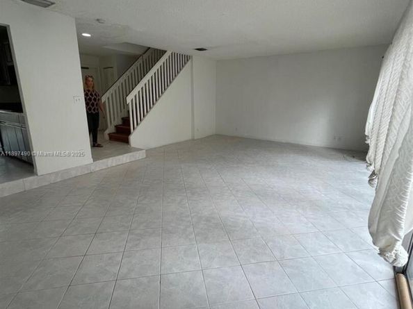 8237 NW 8th Ct 4, Plantation FL 33324