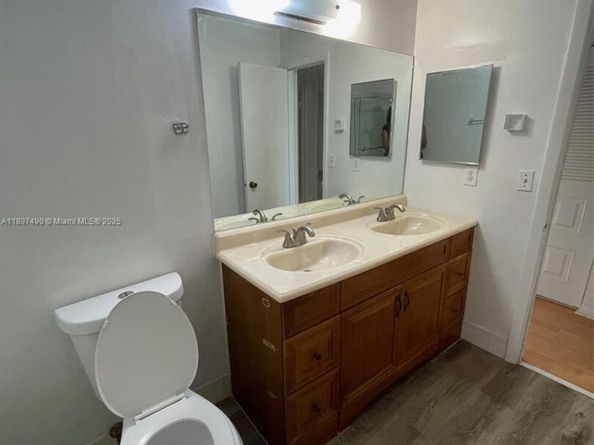 8237 NW 8th Ct 4, Plantation FL 33324