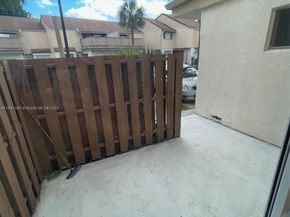 8237 NW 8th Ct 4, Plantation FL 33324