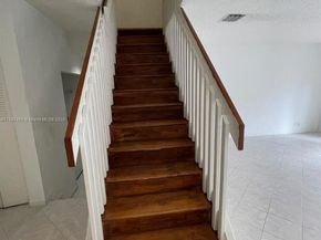 8237 NW 8th Ct 4, Plantation FL 33324