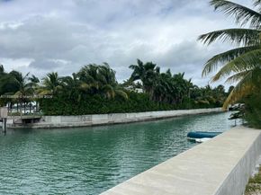 7590 Bayside Ln, Miami Beach FL 33141