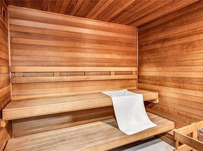 20281 E Country Club Dr 210, Aventura FL 33180