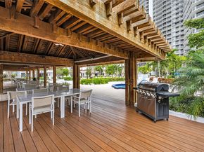 20281 E Country Club Dr 210, Aventura FL 33180