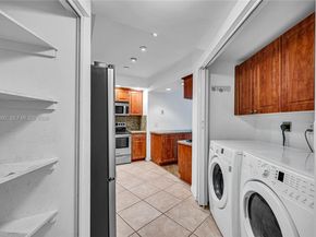 20281 E Country Club Dr 210, Aventura FL 33180