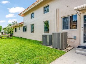 34 Pelican Dr, Fort Lauderdale FL 33301