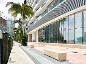 300 Biscayne Blvd Way 2702, Miami FL 33131