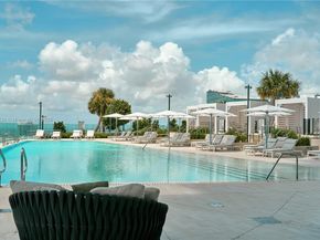 300 Biscayne Blvd Way 2702, Miami FL 33131