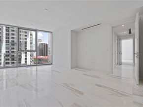 300 Biscayne Blvd Way 2702, Miami FL 33131