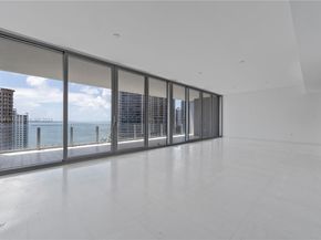 300 Biscayne Blvd Way 2702, Miami FL 33131