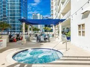 1200 Brickell Bay Dr 4114, Miami FL 33131