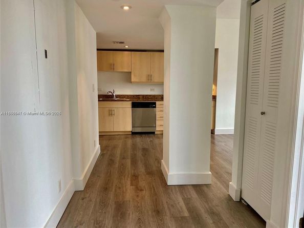 111 E Flagler St 604, Miami FL 33131