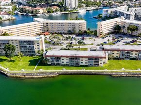 2929 Point East A303, Aventura FL 33160