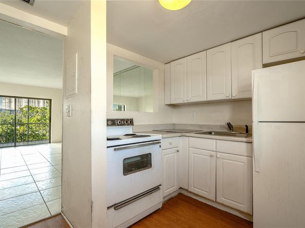 2929 Point East A303, Aventura FL 33160