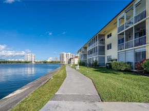 2929 Point East A303, Aventura FL 33160