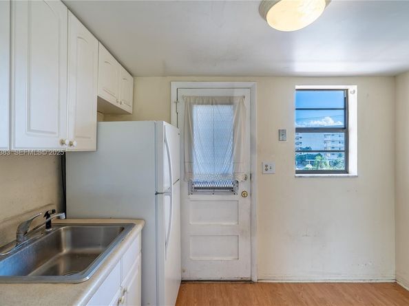 2929 Point East A303, Aventura FL 33160