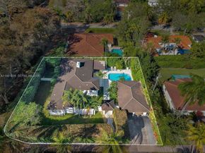 1161 Sunset Dr, Coral Gables FL 33143