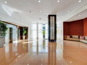2775 NE 187th St 202, Aventura FL 33180