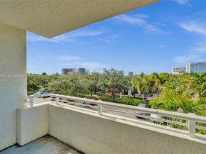 2775 NE 187th St 202, Aventura FL 33180