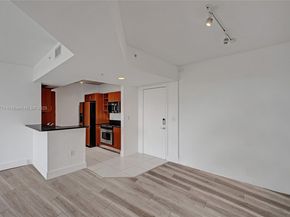 2775 NE 187th St 202, Aventura FL 33180