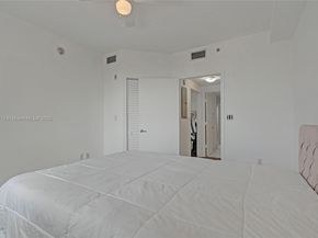2775 NE 187th St 202, Aventura FL 33180