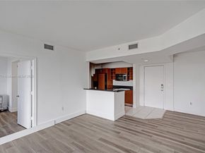 2775 NE 187th St 202, Aventura FL 33180