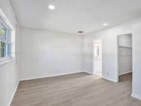 2621 SW Natura Ave, Deerfield Beach FL 33441