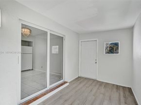 2621 SW Natura Ave, Deerfield Beach FL 33441