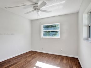 2621 SW Natura Ave, Deerfield Beach FL 33441