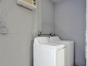 2621 SW Natura Ave, Deerfield Beach FL 33441