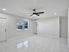 2621 SW Natura Ave, Deerfield Beach FL 33441