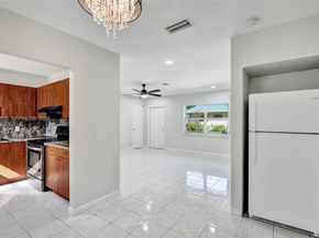 2621 SW Natura Ave, Deerfield Beach FL 33441