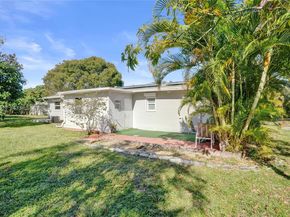 2621 SW Natura Ave, Deerfield Beach FL 33441