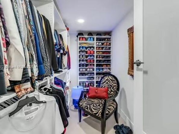 323 NW 136th Pl, Miami FL 33182