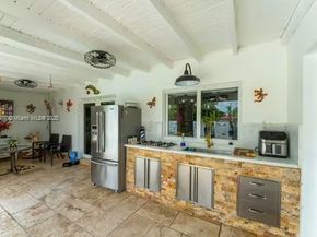 323 NW 136th Pl, Miami FL 33182