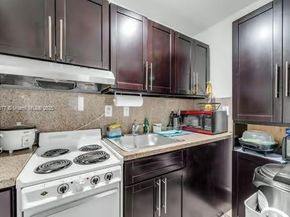 323 NW 136th Pl, Miami FL 33182