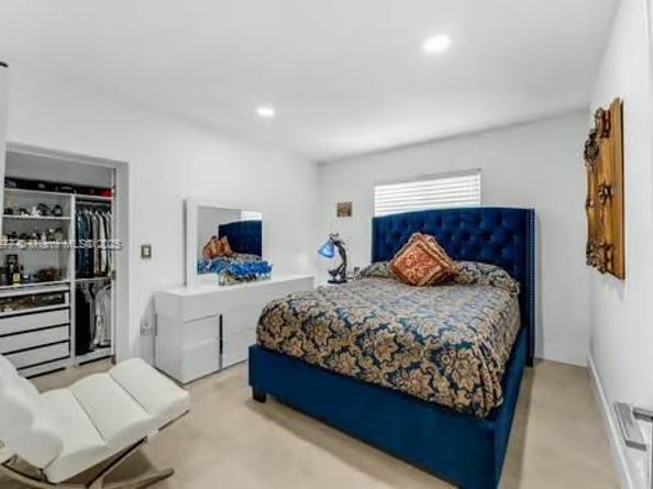 323 NW 136th Pl, Miami FL 33182