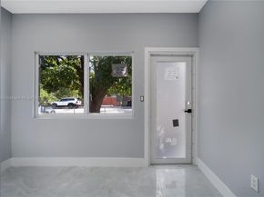 1114 SW 13th Ct, Miami FL 33135