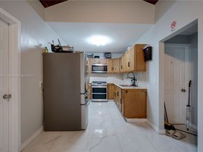 1114 SW 13th Ct, Miami FL 33135