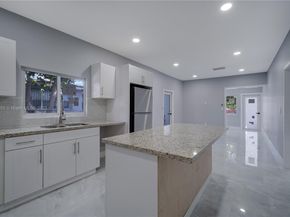 1114 SW 13th Ct, Miami FL 33135